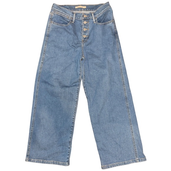 Levi’s Mile High Wide Leg Women’s Jean in FYI Light Wash - Picture 5 of 13